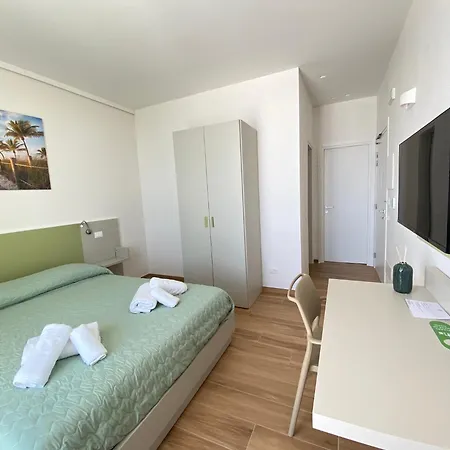 Bagno Luciano 马瑞纳迪卡拉拉